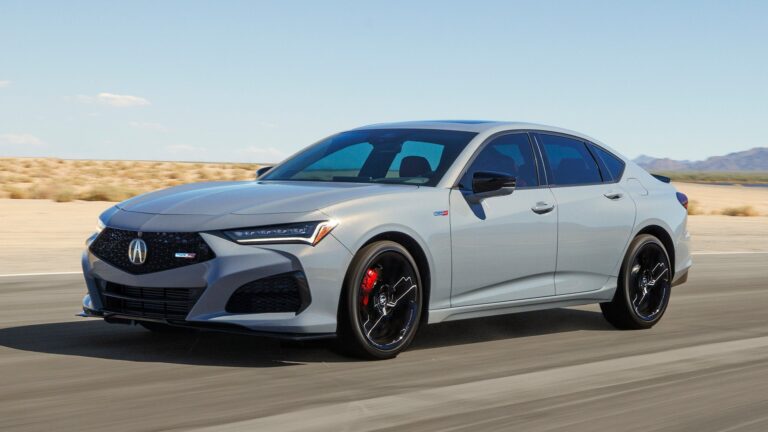 2024 Acura TLX Refresh přináší vylepšené digitální měřidla, chytřejší technologii