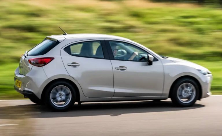 Mazda 2 2024